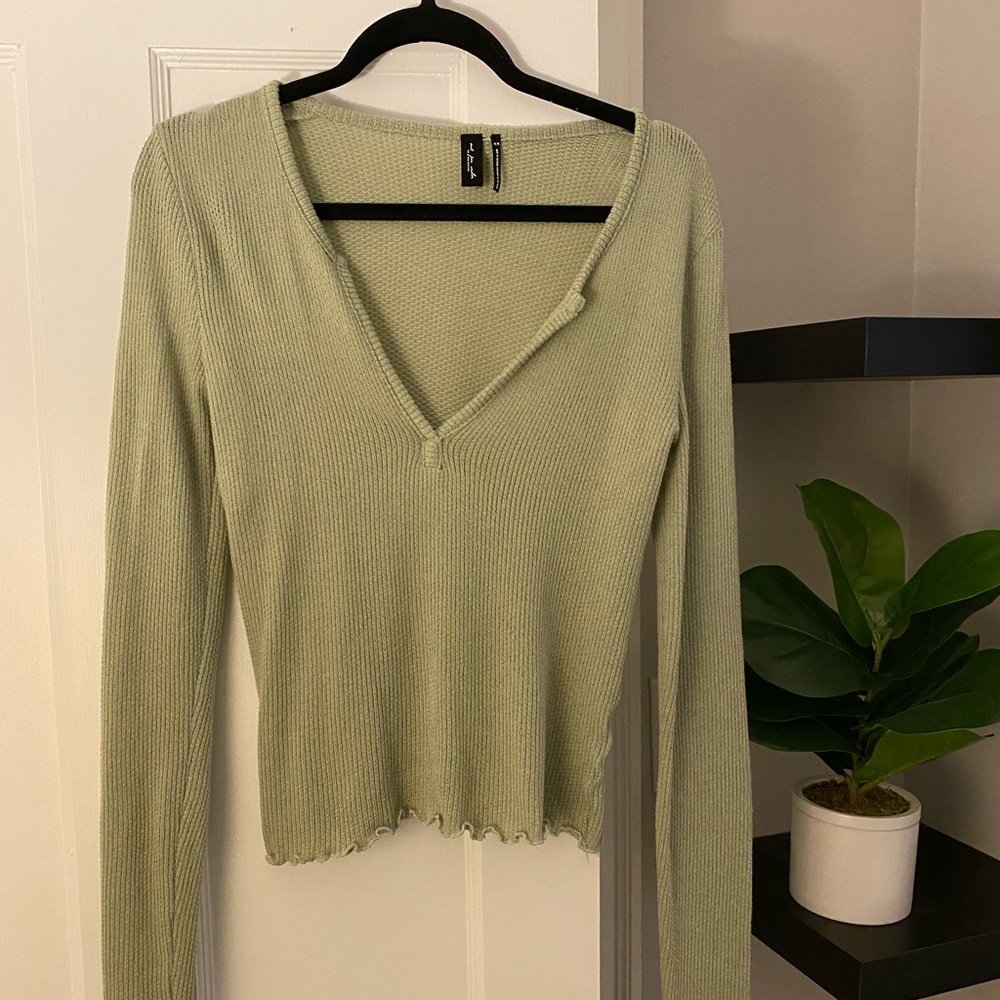 Medium Green Urban Outfitters Long Sleeve V-Neck Knit Top